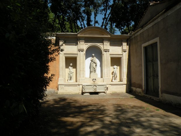  statues dans le parc de la Villa Médicis